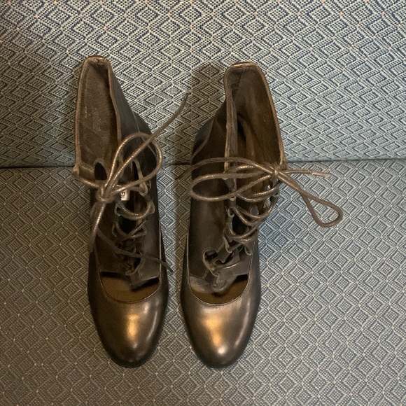 Steve Madden Lace Up Heels - Picture 6 of 9